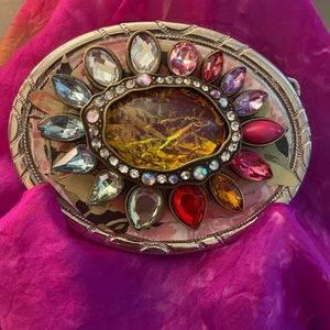 Bejeweled Sunflower Buckle!🌻